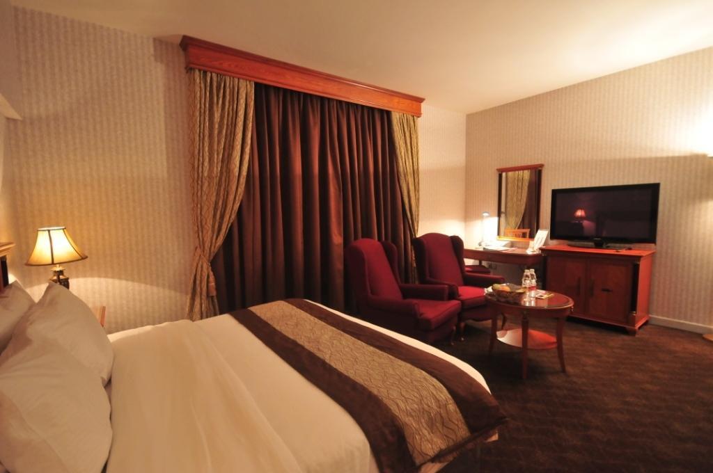 Abjad Grand Hotel Dubai Zimmer foto
