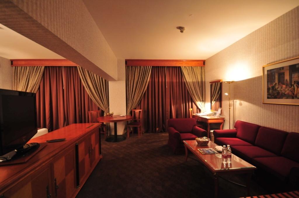 Abjad Grand Hotel Dubai Zimmer foto